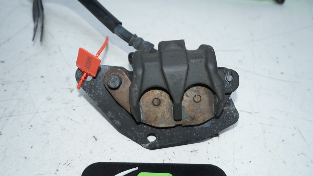 R 2015 16 17 18 YAMAHA YZF R3 FRONT BRAKE CALIPER + Line + Pads