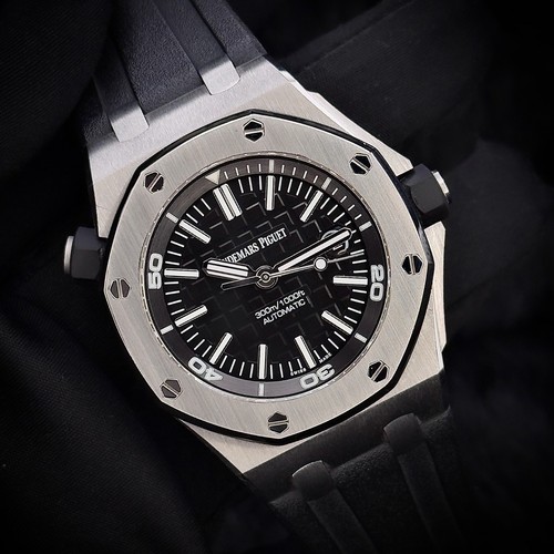 Audemars Piguet Royal Oak Offshore Diver — Ref. 15710ST.OO.A00...