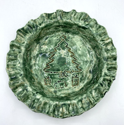Handmade Hobbyist Ceramic Green Pie Dish Candy Dish Crimped Edge Christmas Tree