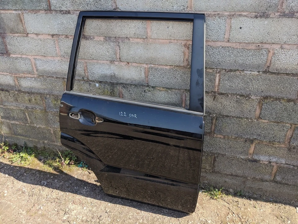 TOYOTA LAND CRUISER LC4 2003 PUERTA TRASERA DERECHA NEGRA Foto 2 de 4