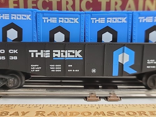 NIB K-Line O Gauge K-6538 The Rock Gondola w/ Removable Crate Load - Picture 4 of 13
