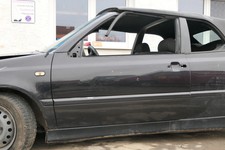 VW Golf 3 4 1E Cabrio Tür vorne links Fahrertür schwarz LC9Z - ohne Anbauteile