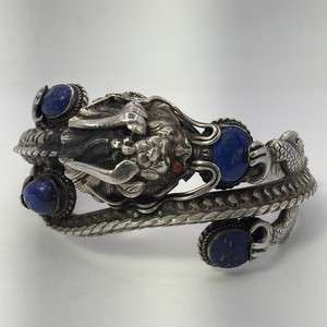 .900 Silver Lapis Chinese Export Dragon Hinged 7.5” Cuff Bracelet 48.4g