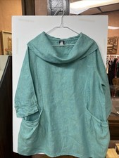 Grumps Linen Tunic Top Light Green 3/4 Length Sleeves