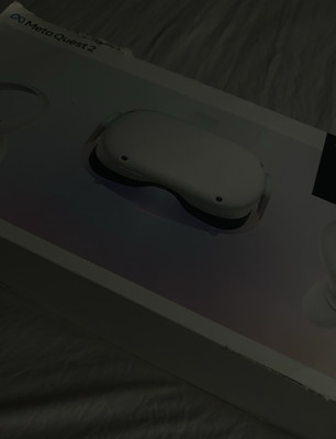 White Meta Quest 2 Standalone VR Headset 128GB