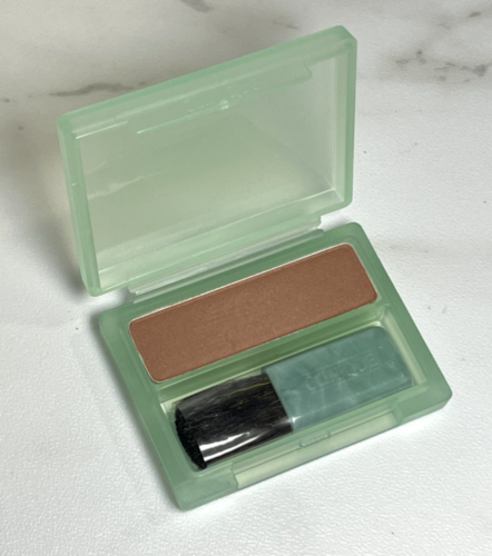 Clinique Sheer Powder Blush - 15 Wild Rose - 0.09 oz - Picture 1 of 4