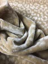 zz UPHOLSTERY FABRIC YARDS LEE JOFA ANGORA GOAT WOOL MOHAIR KHAKI COLOR