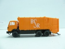 HO 00 OO gauge (B37) Mercedes dustbin wagon truck lorry orange Wiking 1:87