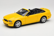 73062 Ford Mustang GT Convertible Screaming Yellow Autoart 1/18