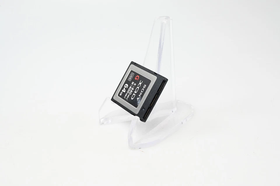 Tarjeta de memoria Sony 64 GB serie G XQD G 440 MB/s lectura 400 MB/s escritura #G513 Foto 3 de 4