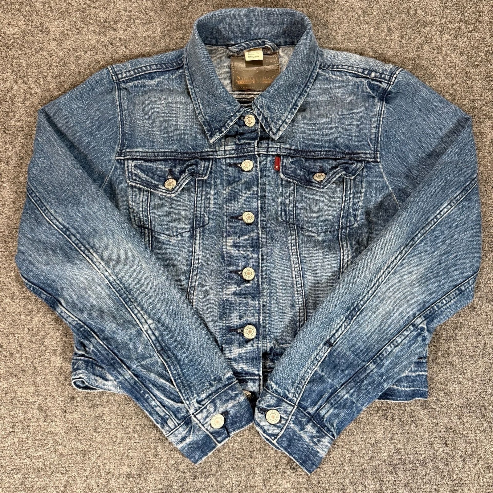 Levi's Women's Original Trucker Denim Jacket Medium Wash Dis