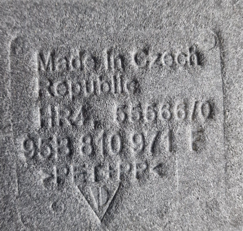 2015-2018 Porsche Macan 95B OEM Left Rear Wheel Well Liner Splash Shield