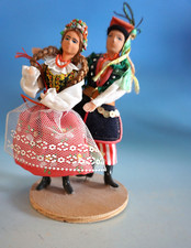 Vintage Figurka Volklor Taniec ludowy Para tańcząca w strojach Polska (F024-1877)