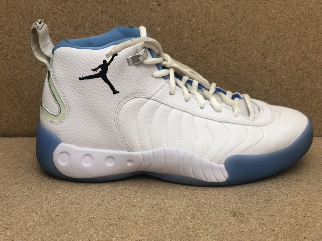 jumpman pro white and blue