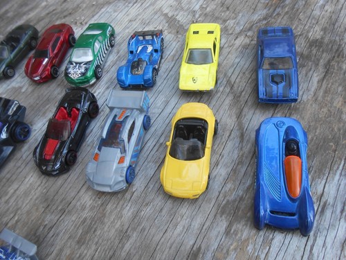 Lot (30) Sports Race Hot Rods Muscle Cars Matchbox and Hotwheels Diecast Toys - Picture 9 of 23