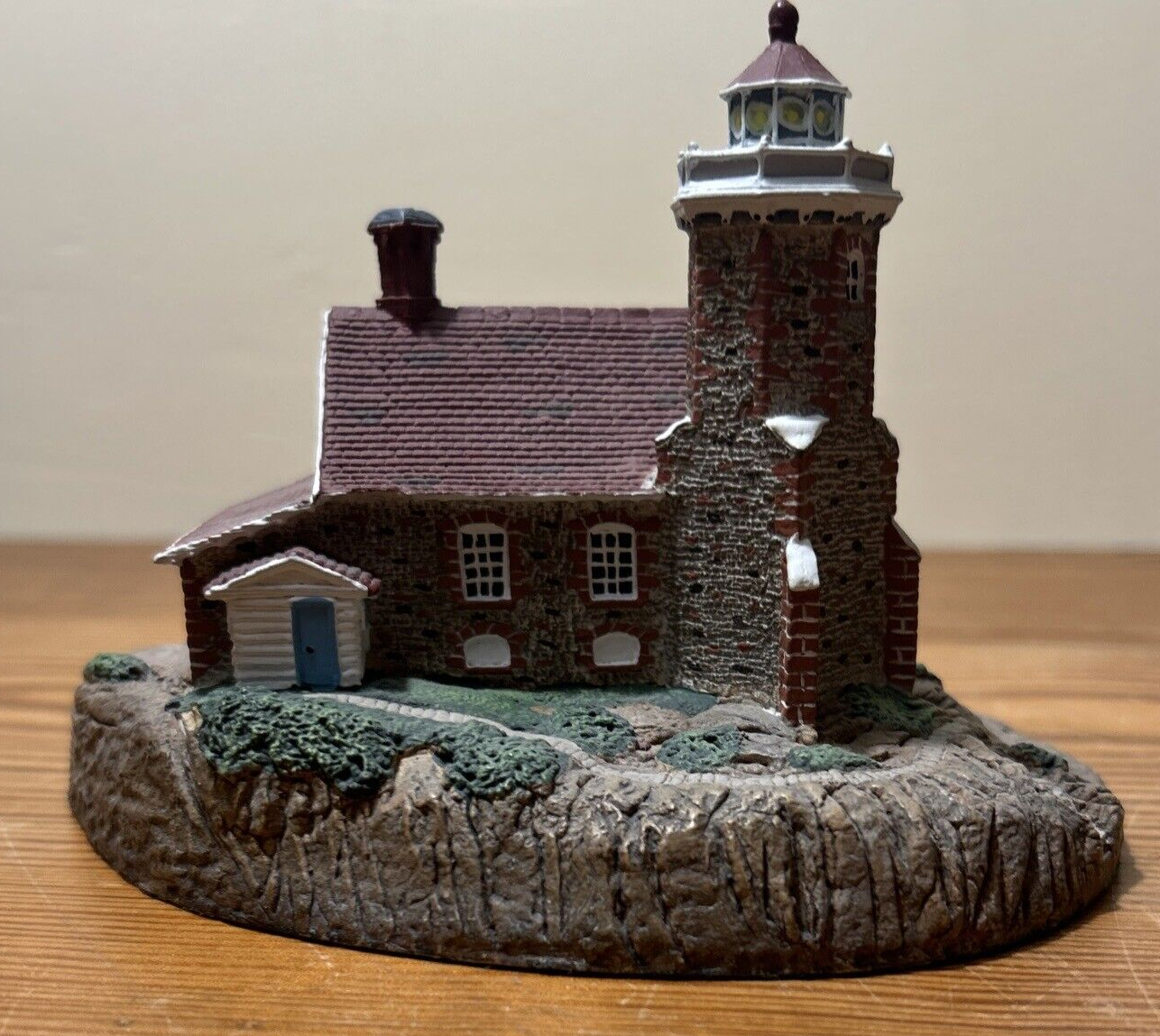 Danbury Mint Passage Island Lighthouse Historic American Lighthouses II 1994 Vtg