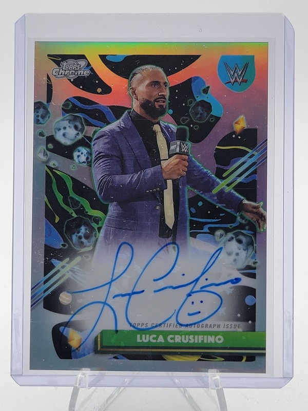 LUCA CRUSIFINO 2026 TOPPS COSMIC CHROME WWE REFRACTOR AUTO #CCA-LUC NXT Q2091