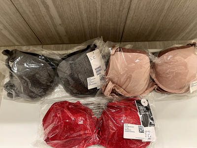 NWT- Lot of 5 H&M Push Up Bras 36A- Red, Black, Grey, Powder Pink & Dark Pink