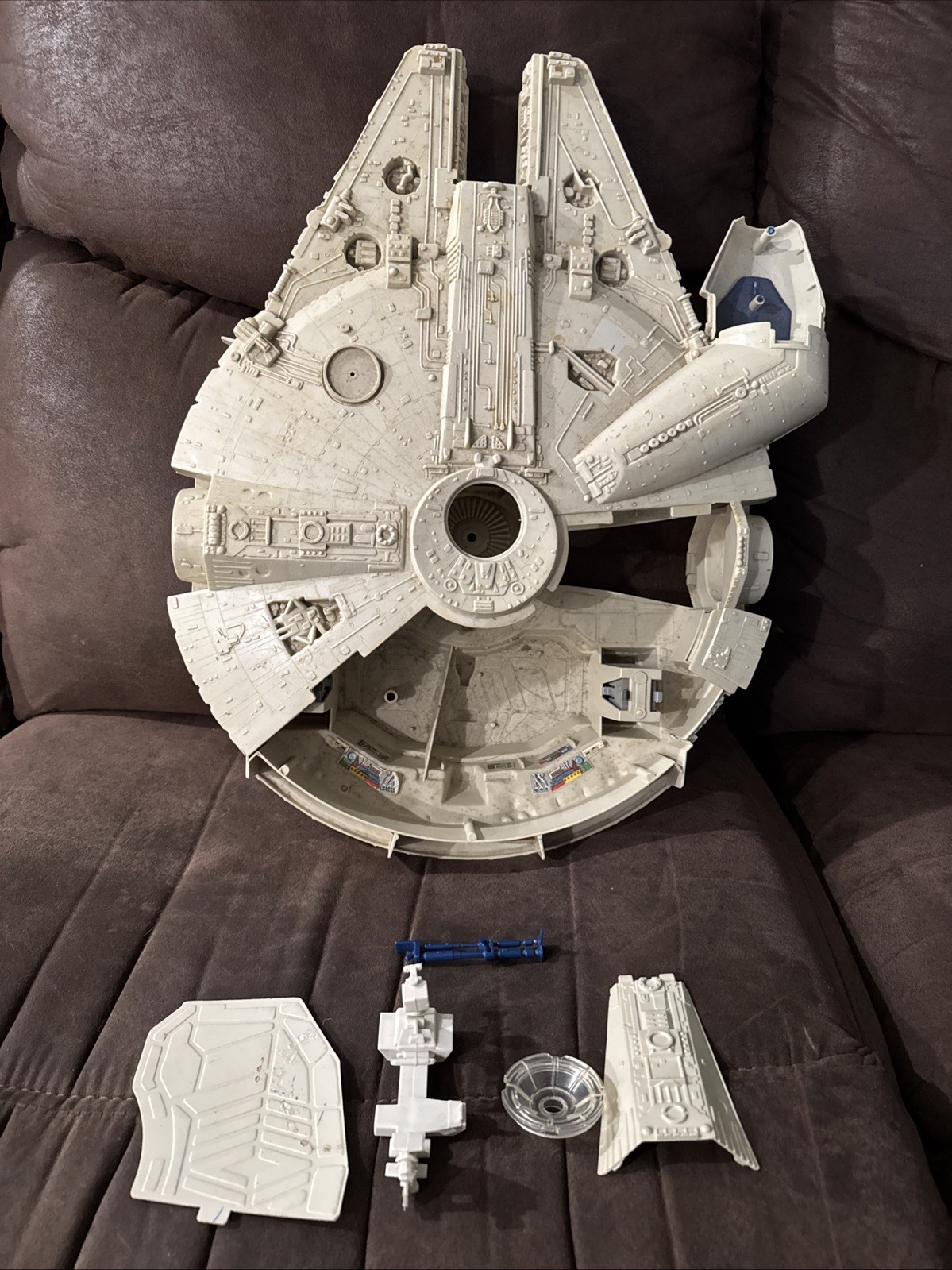 Vintage 1979 Kenner Star Wars Millenium Falcon Incomplete Re