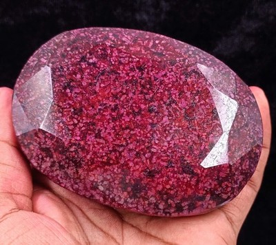 Massive 2432Ct Red Ruby Natural 89x61mm Oval Shape IGL Certified Gemstone 5DDT