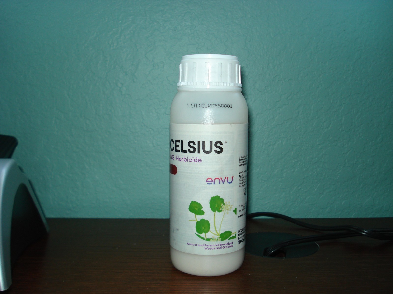 Celsius Herbicide Weed Control 10 oz. No manufacture date or sealed cap.