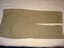 Men's Wrangler Relaxed Fit Cargo Pants - Size 38 x 32 - NWT