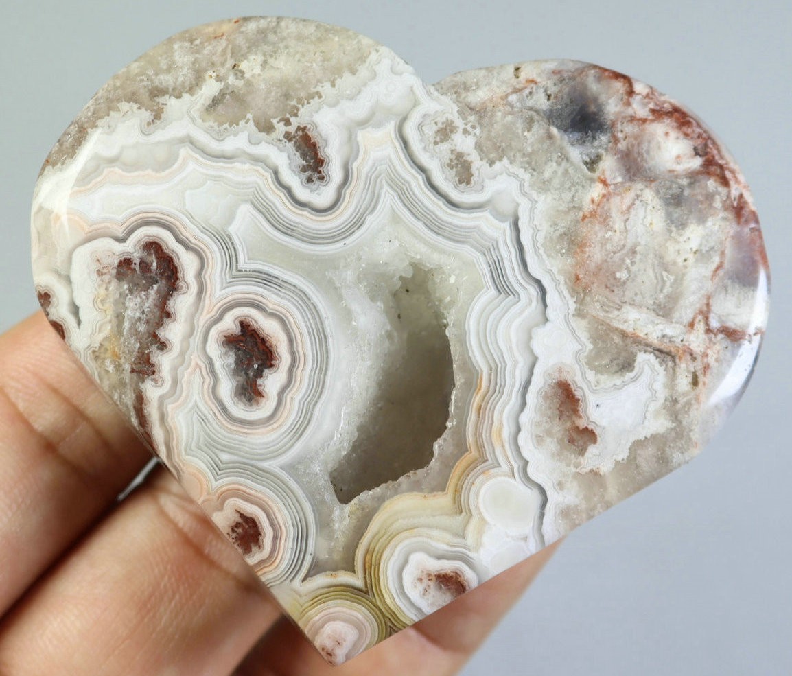 Natural Mexico Crazy lace Agate Quartz Crystal Stone Heart Mineral Specimen