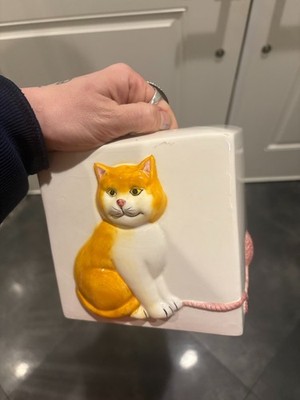 Vintage Funky Ceramic Cat Yarn Tissue Box Cover 3D Effect  Bathroom Decor