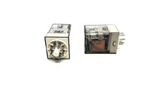 Allen-Bradley Series D Relay 700-HA32A24 [Lot of 2] USED