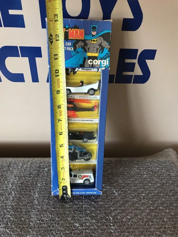 VINTAGE 1979 CORGI BATMAN BATMOBILE Penguin,Joker,Copter 5-CAR GIFT PACK - Image 3 of 4