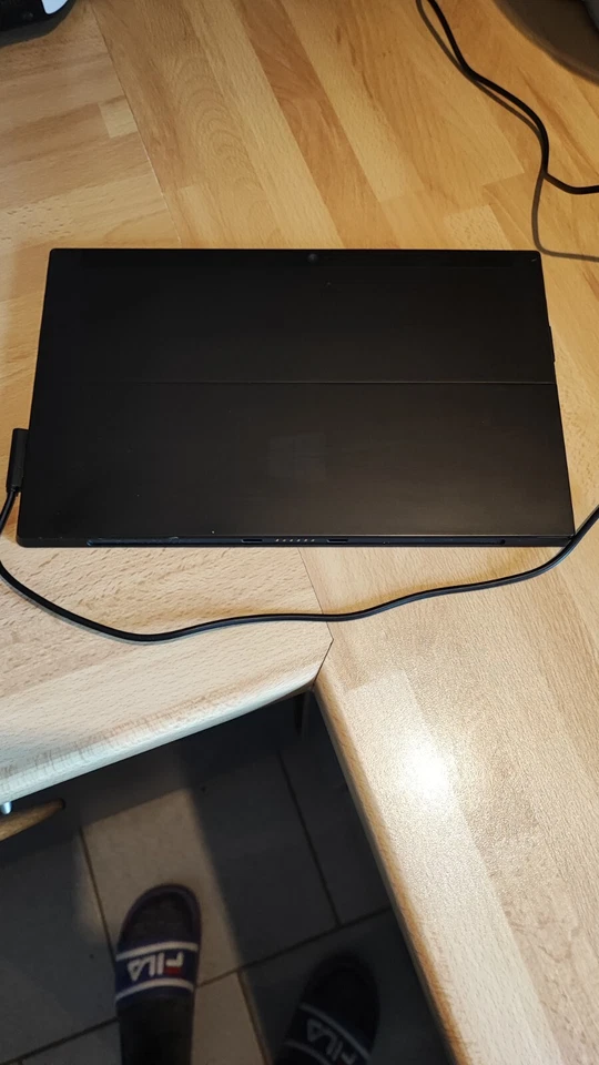 Microsoft Surface RT 32GB - Bild 2 von 2