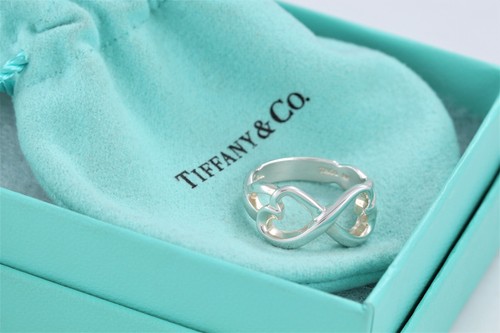 Tiffany & Co. Paloma Picasso Silver Double Loving Heart Ring - Picture 13 of 14