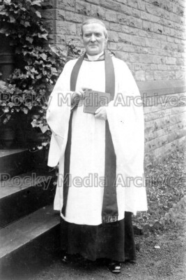 Bbp-42 The Vicar H A Goodwin, Owlerton Nr Sheffield, Yorkshire. Photo