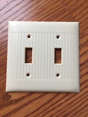 Vintage Sierra Ribbed Ivory Double Light Switch Wall Cover Plate USA Made