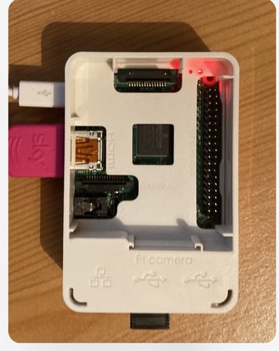 RASPBERRY PI 2 MODEL B V1.1 with case - 32gb Sd Card- No Cables - Afbeelding 4 van 8