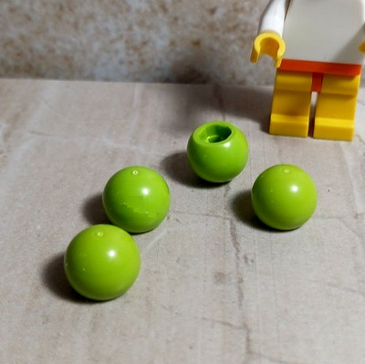 LEGO Technic Balls Lot of 4 Lime Green 1x1 Connection Hole Round Ball Top Cap