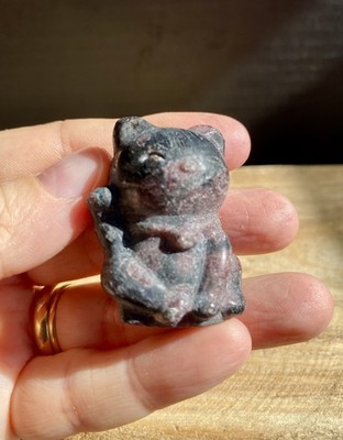 Kristall Astrophyllit Granat Mini Glückskatze Chinesisch Glück Glück Reichtum 49g