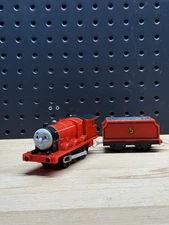 Trackmaster Thomas & Friends "James" WORKING Motorized Train Tomy