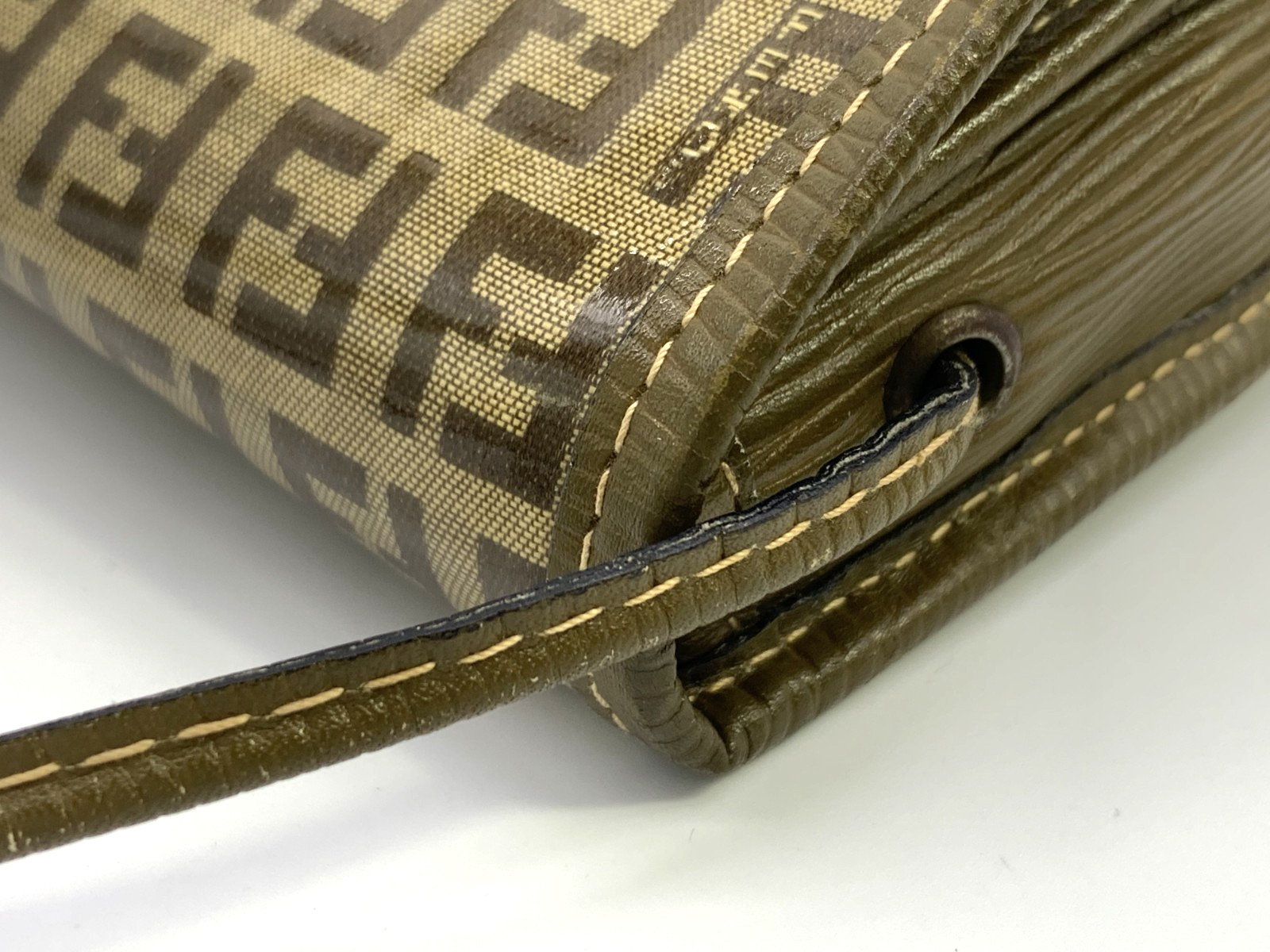 Fendi Vintage Crossbody Shoulder Bag Purse Zucca pattern Canvas Brown Authentic thumbnail 13