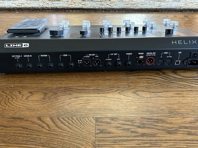 Line 6 Helix LT Guitar Multi-effects Floor Processor And