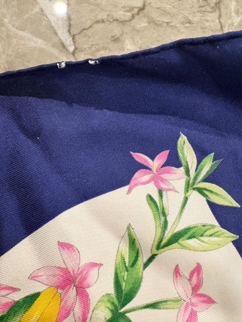 GUCCI Silk Scarf Interlocking Gg Pattern Sherry L… - image 7