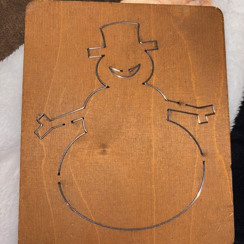 Pupazzo di neve Accucut Ellison scuola scrapbooking fustellato.