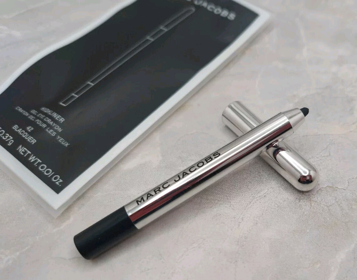 Marc Jacobs Highliner Eyeliner Matte Gel Eye Crayon Black Blacquer 42 Mini  Pouch