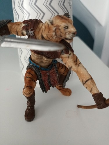 Papo Mutant Tiger Warrior Fantasy World Pre-owned - Picture 6 of 6