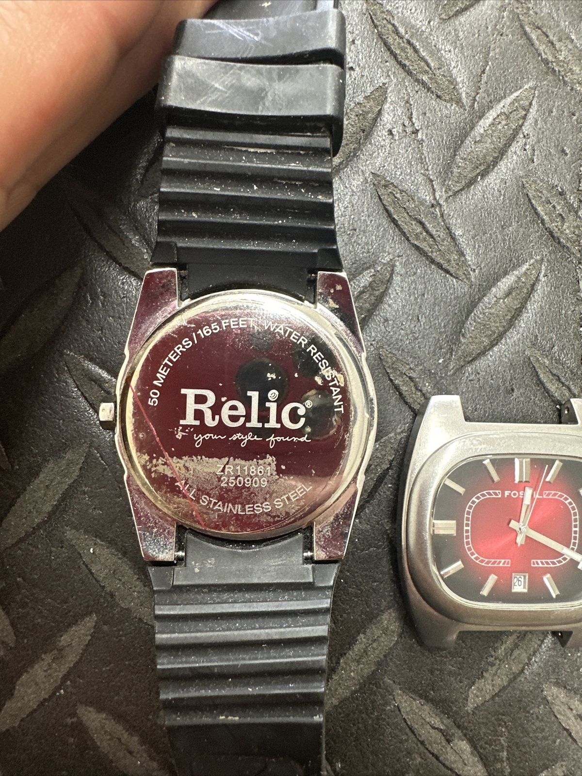 FOSSIL WATCH JR8554 BAW and RELIC ZR11861, both for parts no working