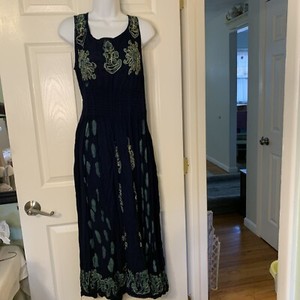 sr fashion dress S R Fashion Dress New Tags Cream Color Vintage Look Lace Design
