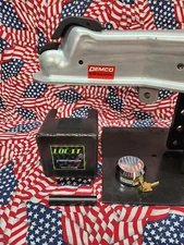 DEMCO STYLE  EZ-LATCH COUPLER LOCK, FITS 2 5/16 " STAMPED METAL COUPLERS ONLY