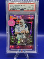 2019 Panini Prizm Draft - Crusade Daniel Jones #15 Pink Pulsar Prizm (RC)