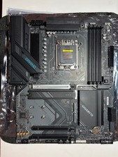 GIGABYTE X870 GAMING WIFI6 AM5 Motherboard ATX DDR5 PCIe 5.0 USB4 3x M.2 + Ant