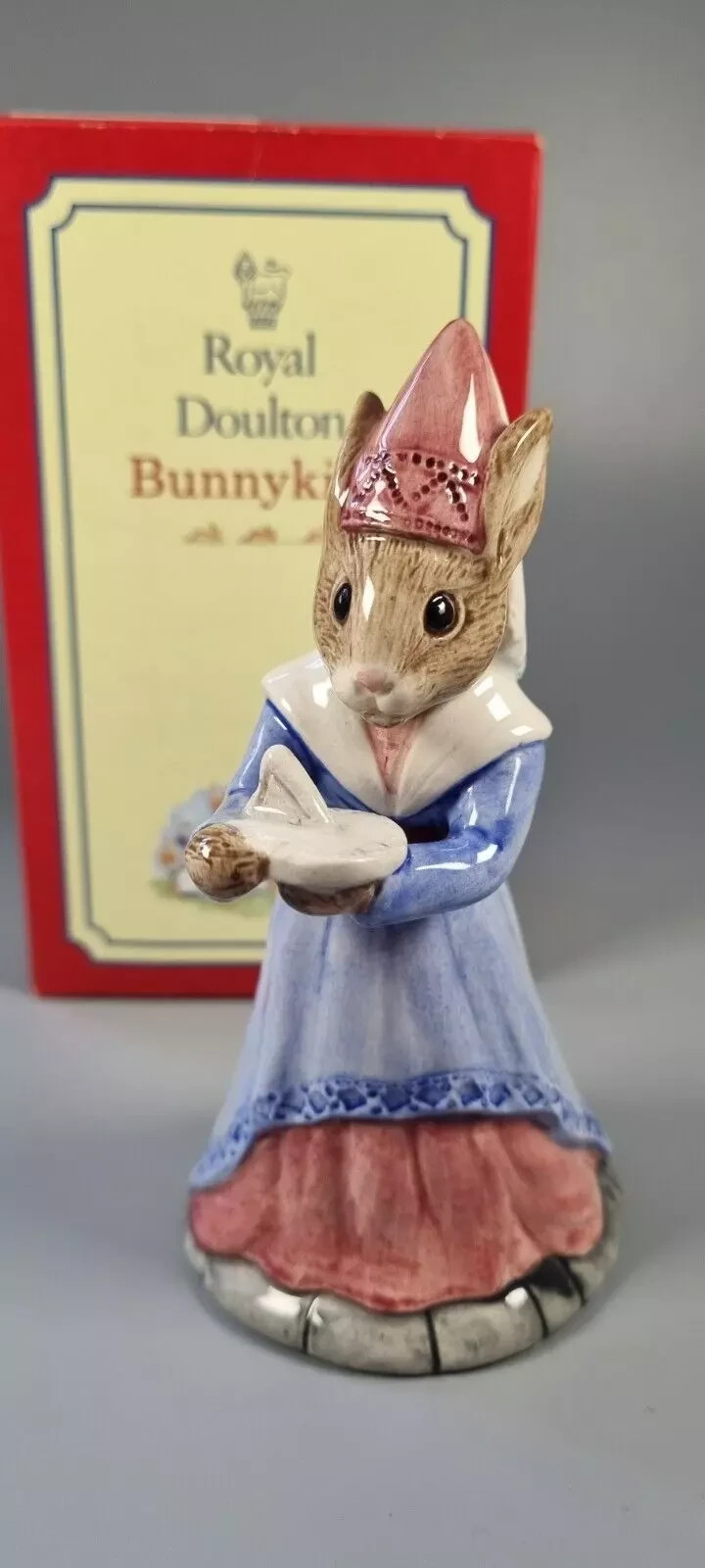 Royal Doulton Bunnykins Sundial DB213 Figure of the Year 2000 Boxed COA